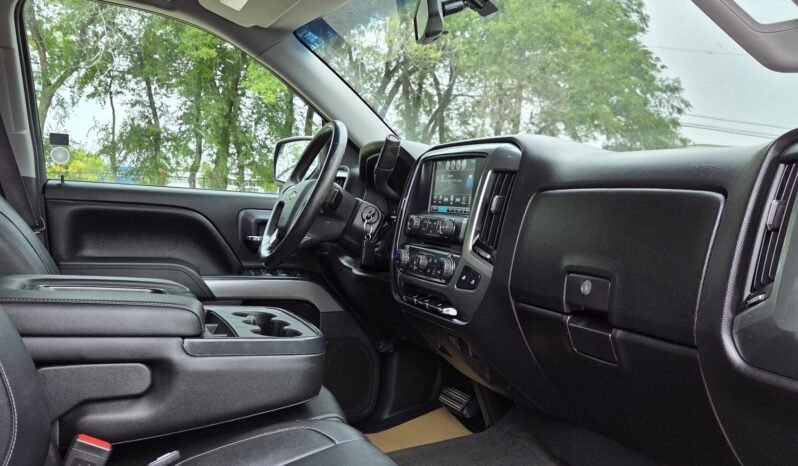 2017 Chevy Silverado 1500 LT Z71 4WD Crew Cab full
