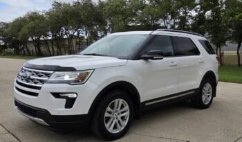 2018 Ford Explorer XLT AWD 7 Passenger full