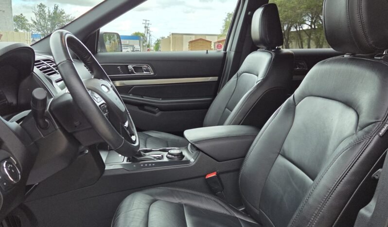 2018 Ford Explorer XLT AWD 7 Passenger full
