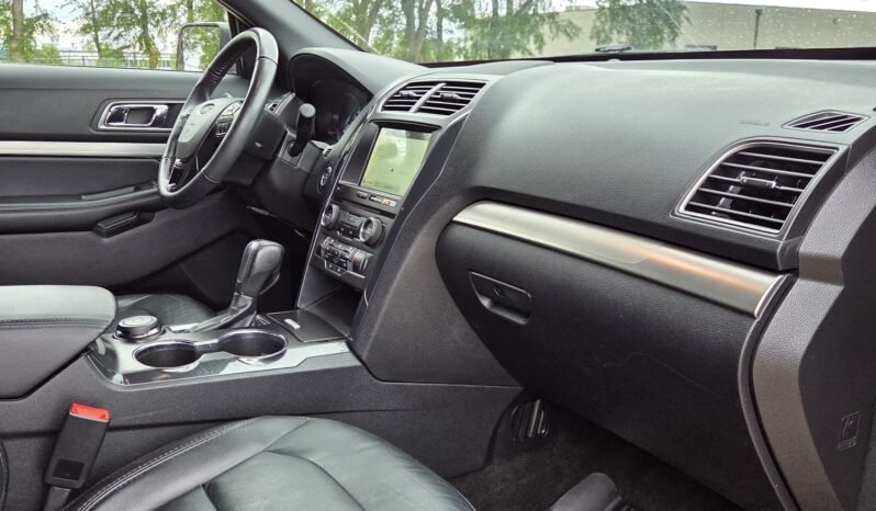 2018 Ford Explorer XLT AWD 7 Passenger full