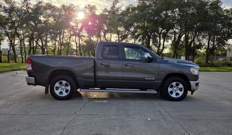 2019 Ram 1500 Big Horn Quad Cab 4WD full