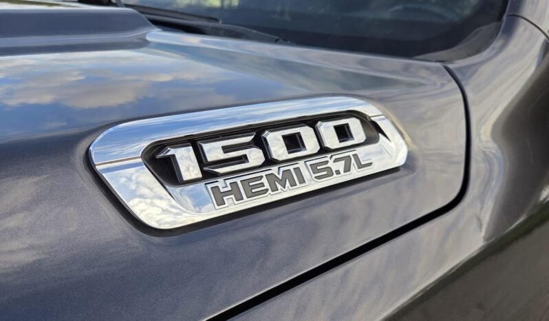 2019 Ram 1500 Big Horn Quad Cab 4WD full