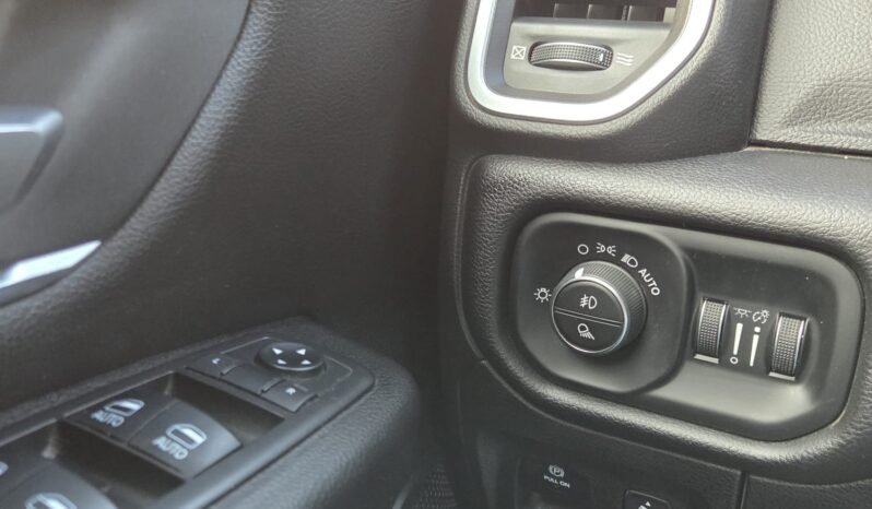 2019 Ram 1500 Big Horn Quad Cab 4WD full