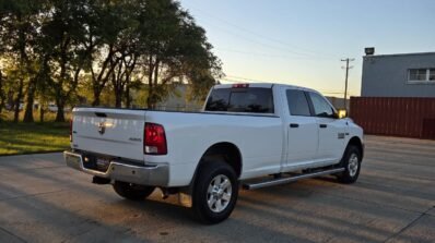 2014 Ram 2500 SLT Crew Cab 4WD Heavy Duty Long Box 8Ft