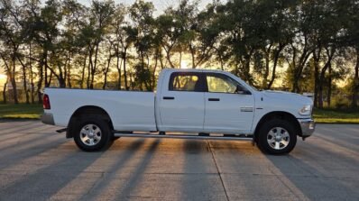 2014 Ram 2500 SLT Crew Cab 4WD Heavy Duty Long Box 8Ft