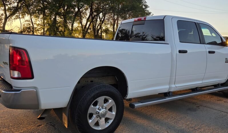 2014 Ram 2500 SLT Crew Cab 4WD Heavy Duty Long Box 8Ft full