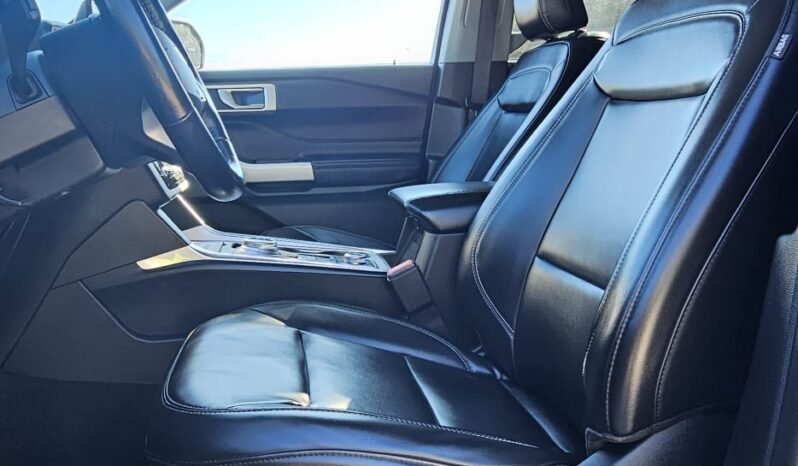 2021 Ford Explorer XLT AWD 7 Passenger full