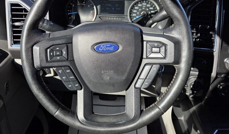 2016 Ford F150 XLT SuperCrew 4WD V8 full