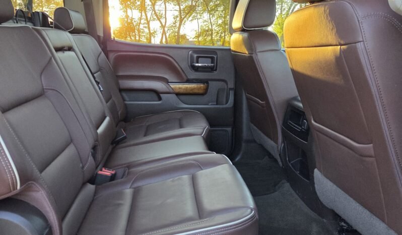 2016 Chevy Silverado 1500 High Country CrewCab 4WD full
