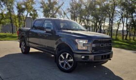 2017 Ford F150 Lariat Crew Cab 4WD V8