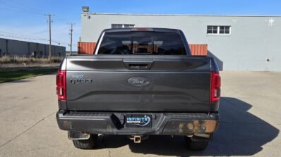 2017 Ford F150 Lariat Crew Cab 4WD V8