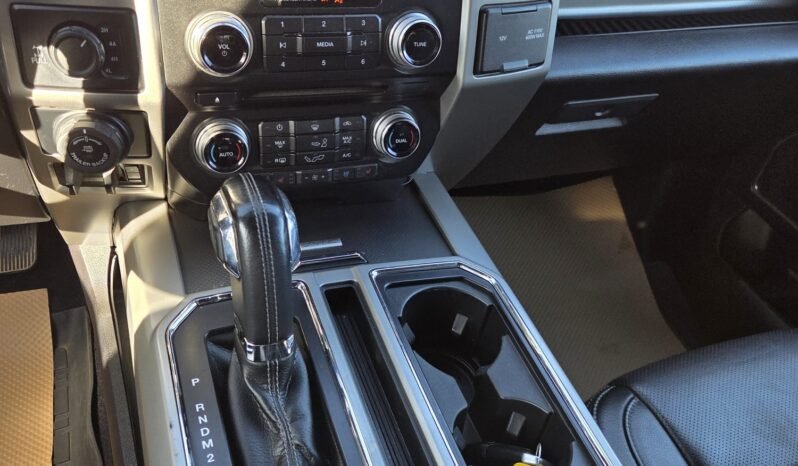 2017 Ford F150 Lariat Crew Cab 4WD V8 full