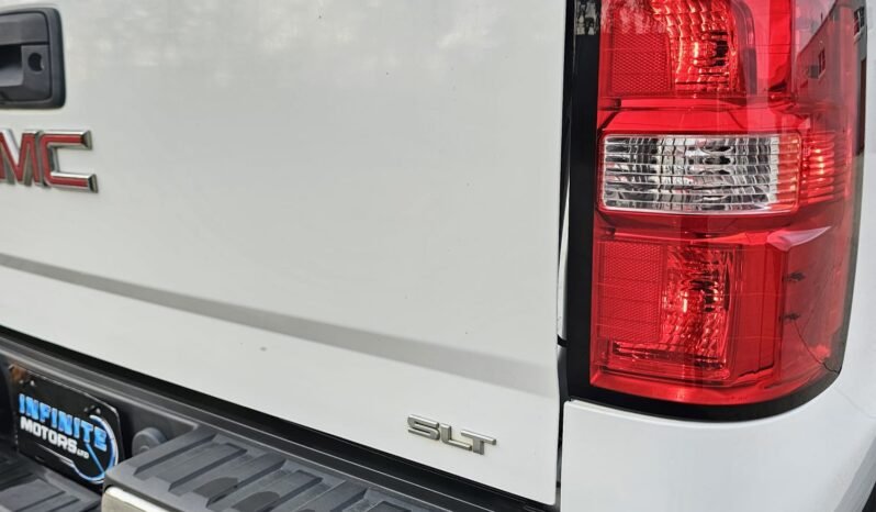2015 GMC Sierra 1500 SLT Crew Cab 4WD full