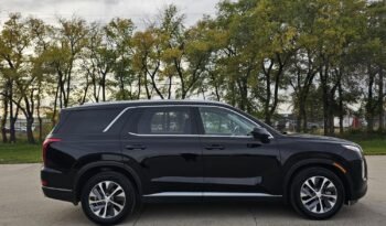 2022 Hyundai Palisade Essential AWD 8 passenger. full