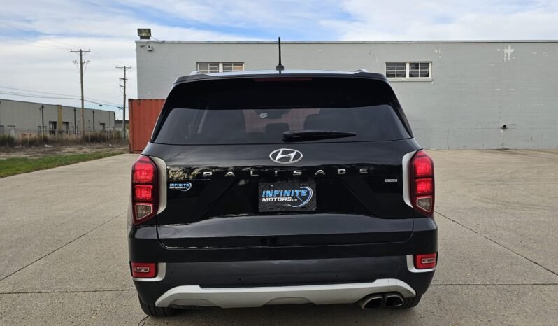 2022 Hyundai Palisade Essential AWD 8 passenger. full