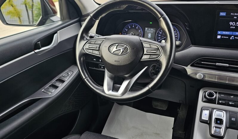 2022 Hyundai Palisade Essential AWD 8 passenger. full