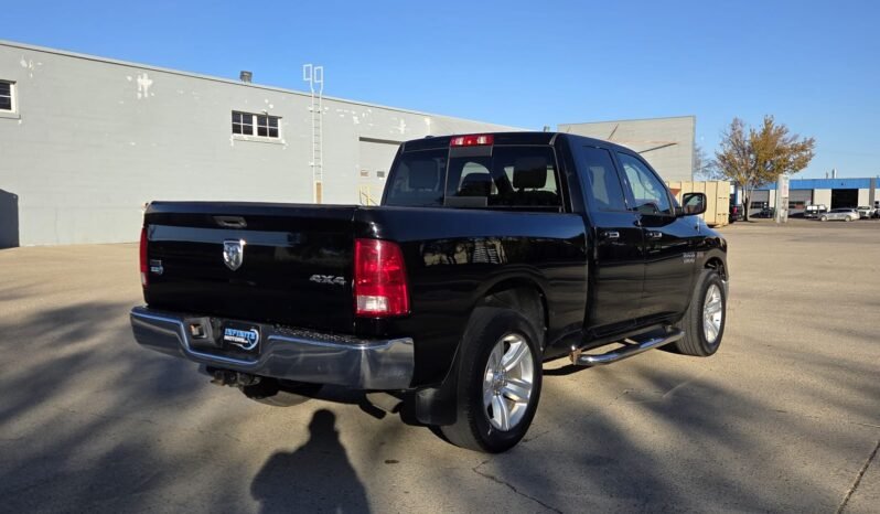 2015 Ram 1500 SLT Quad Cab 4WD full