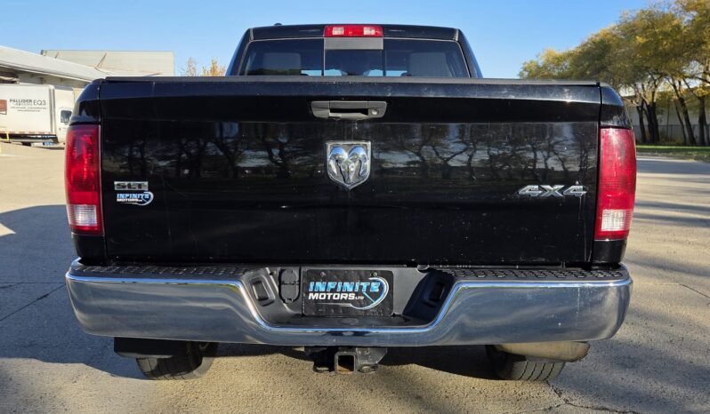 2015 Ram 1500 SLT Quad Cab 4WD full
