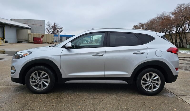 2017 Hyundai Tuscan Preferred AWD full