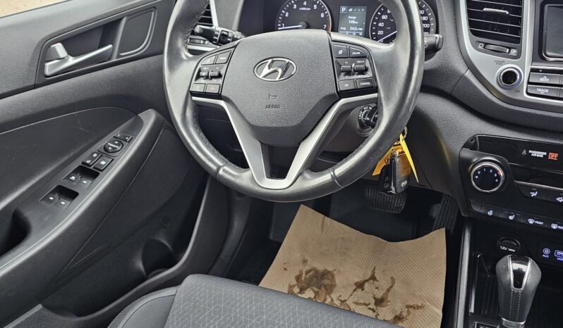2017 Hyundai Tuscan Preferred AWD full